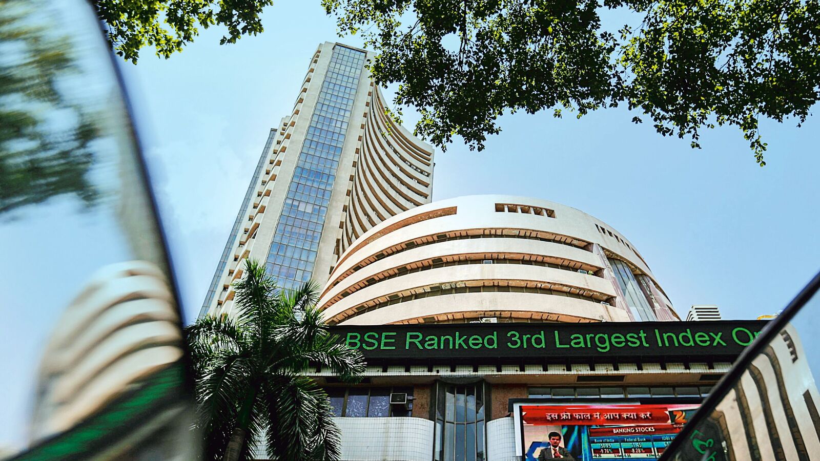 Before you start investing in stocks, make note of 4 key considerations