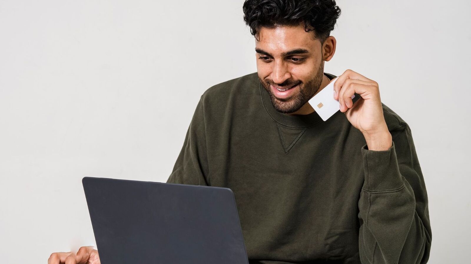 HDFC credit card EMI conversion: Everything you need to know about fees and rates