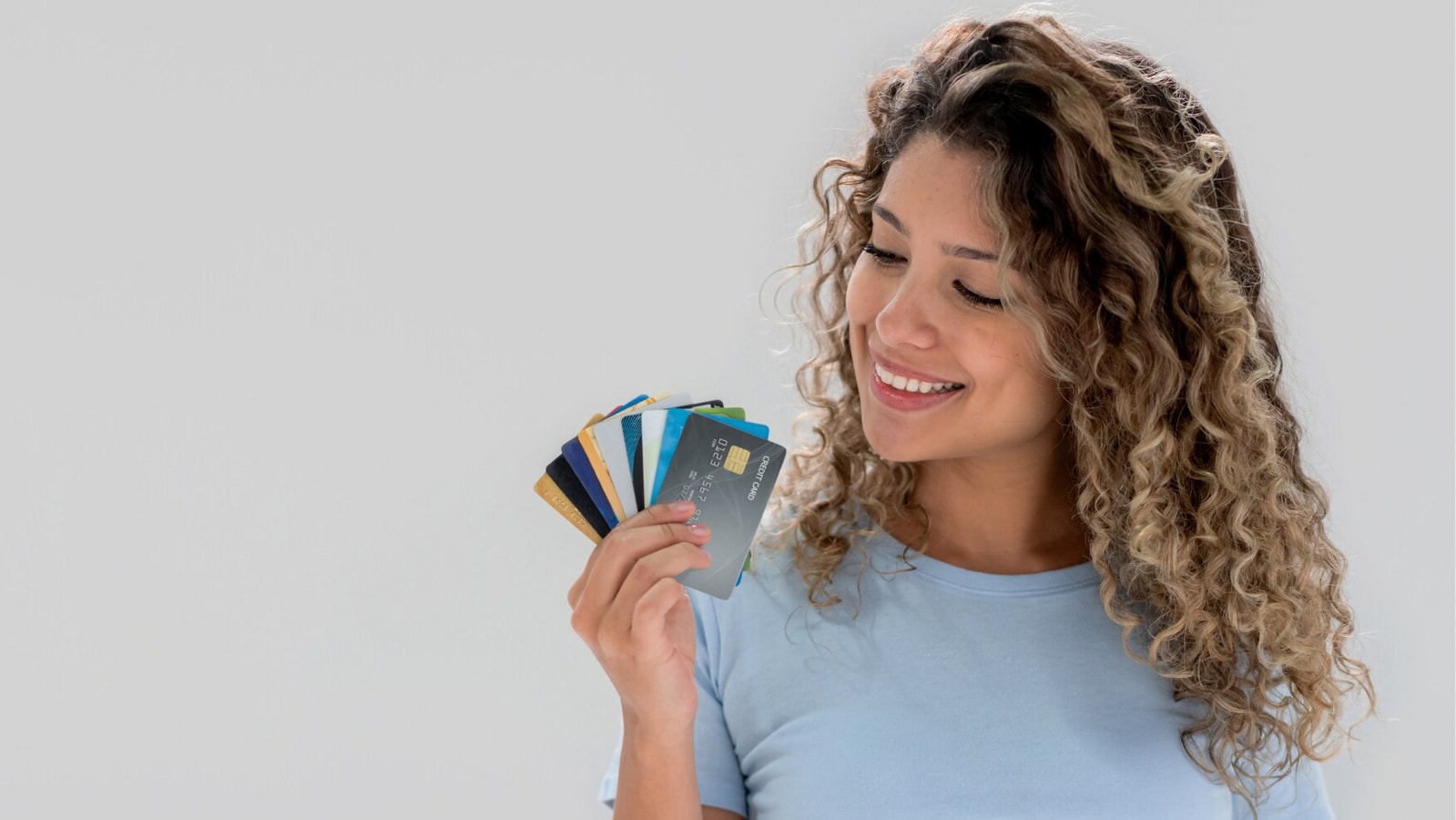 Applying for a credit card? Take a decision after considering these 6 key factors Applying for a credit card? Take a decision after considering these 6 key factors