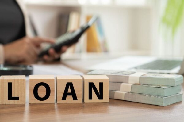Personal loans: How can you use EMI calculator to procure a good deal?
