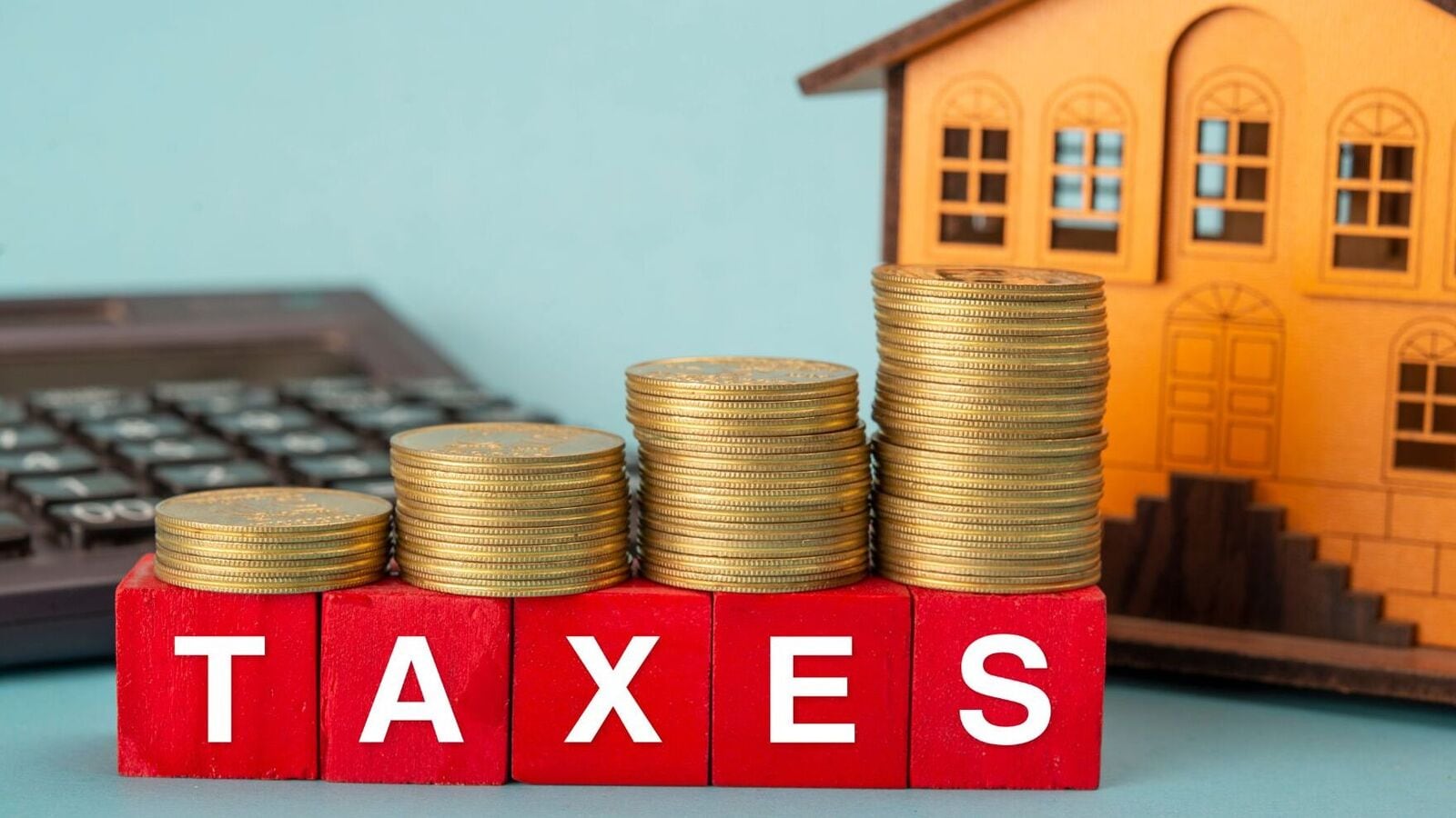 Deadline Alert! Last two weeks left to invest in tax-saving instruments. 5 key points to know