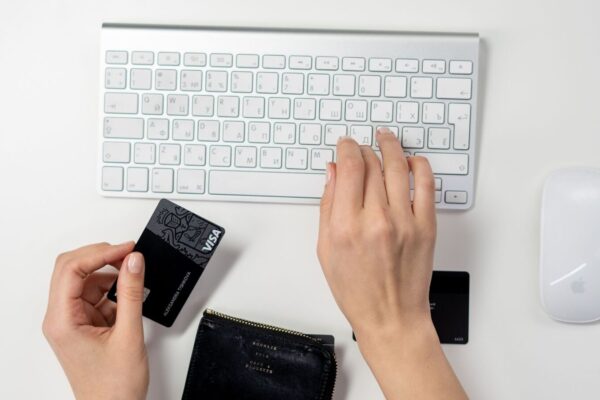 What is the minimum spend to earn credit card rewards? Everything you need to know