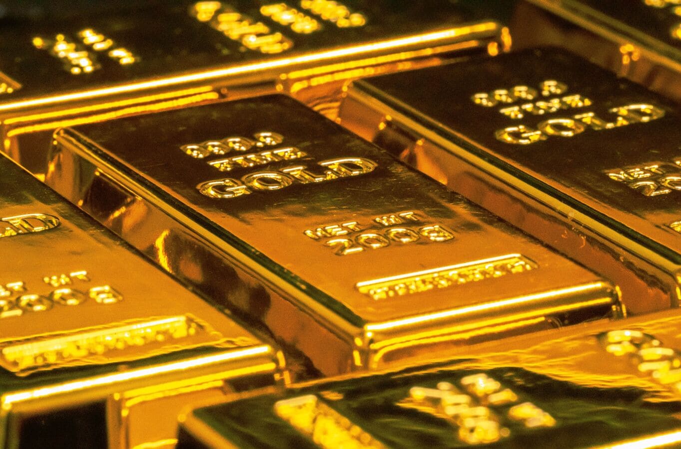 As gold prices fall, is this the right time to invest in gold ETFs? As gold prices fall, is this the right time to invest in gold ETFs?