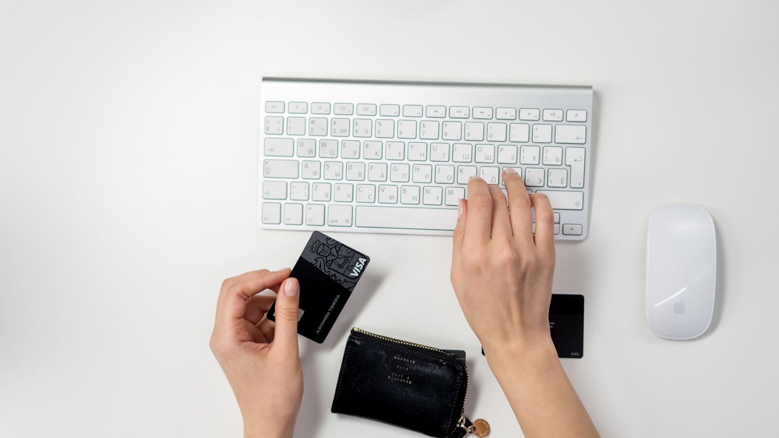 Credit card delinquencies hit ₹33,886 crore: 5 simple habits to avoid falling into debt trap Credit card delinquencies hit ₹33,886 crore: 5 simple habits to avoid falling into debt trap