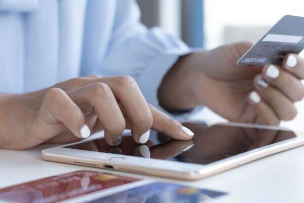 This bank launches biometric authentication for online purchases via credit, debit cards
