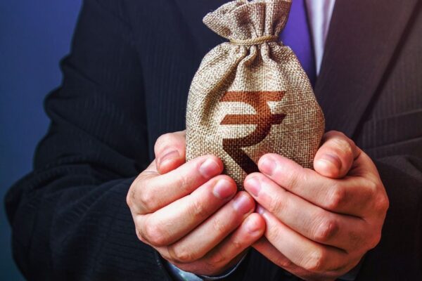 ₹200 crore to retire? How social media is making us all deluded about money.