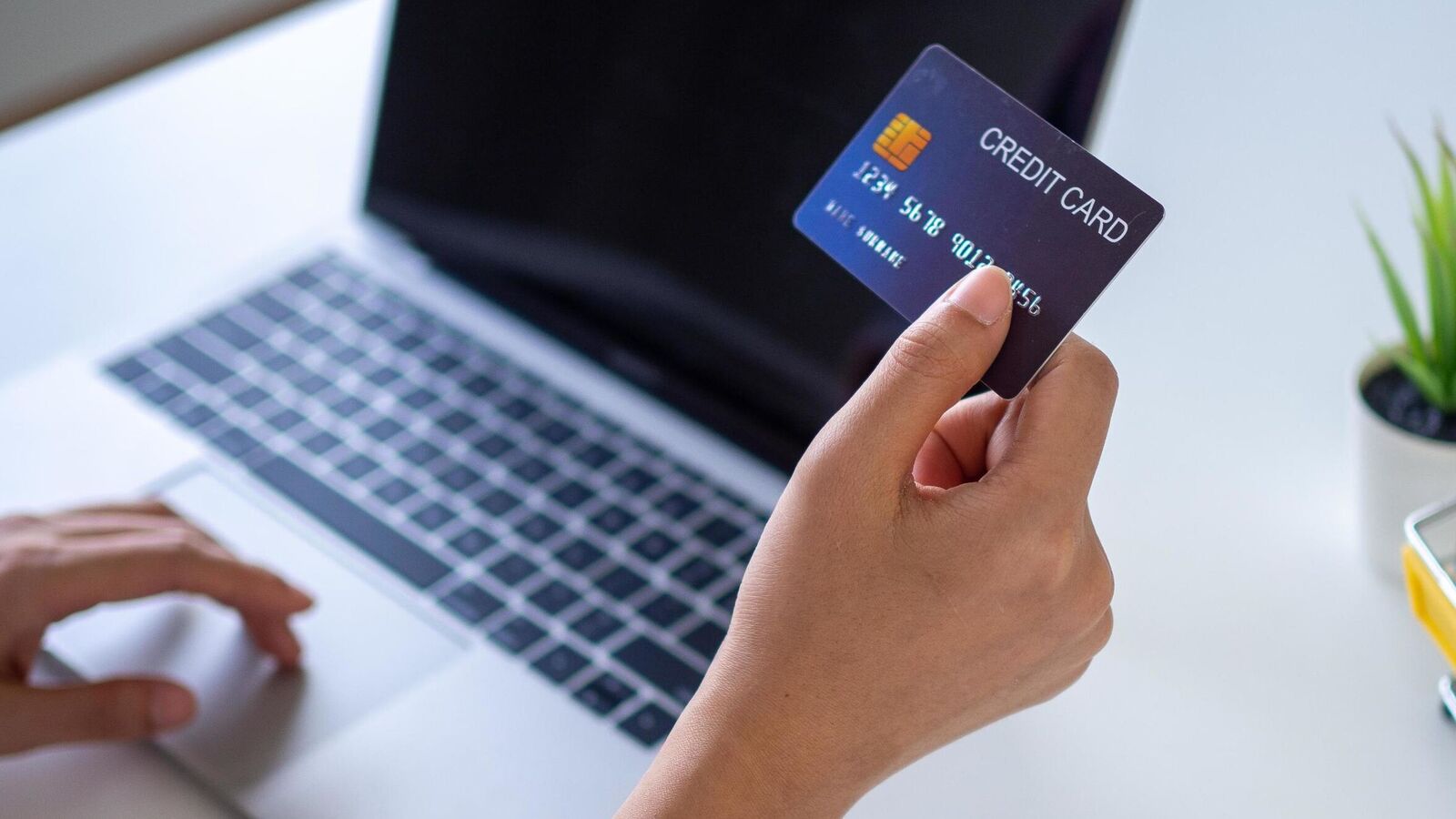 Forex markup on credit cards: What it means and how to avoid it