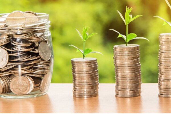 Best Mutual Funds: These 8 hybrid funds gave over 20% annualised return in past 5 years