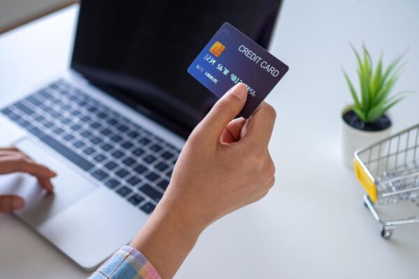 5 best lifetime free credit cards in India with no annual fees